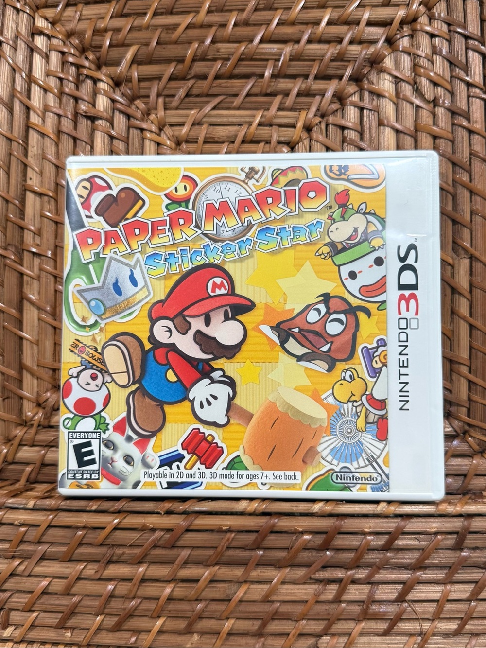 Nintendo Paper Mario: Sticker Star - Yellow Cover Art (3DS) W/Manual